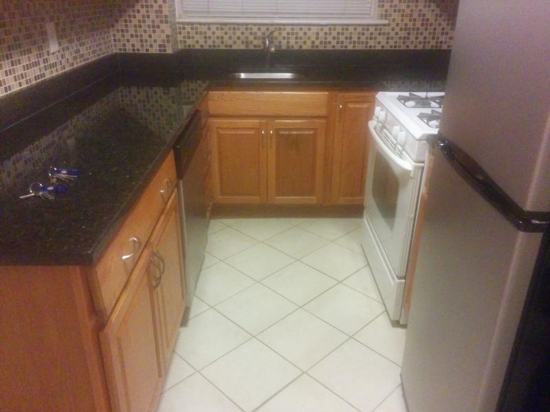 2 bed, 1 bath apartment for rent at 2012 Commonwealth Ave Unit Be, Brighton — photo 3 of 9