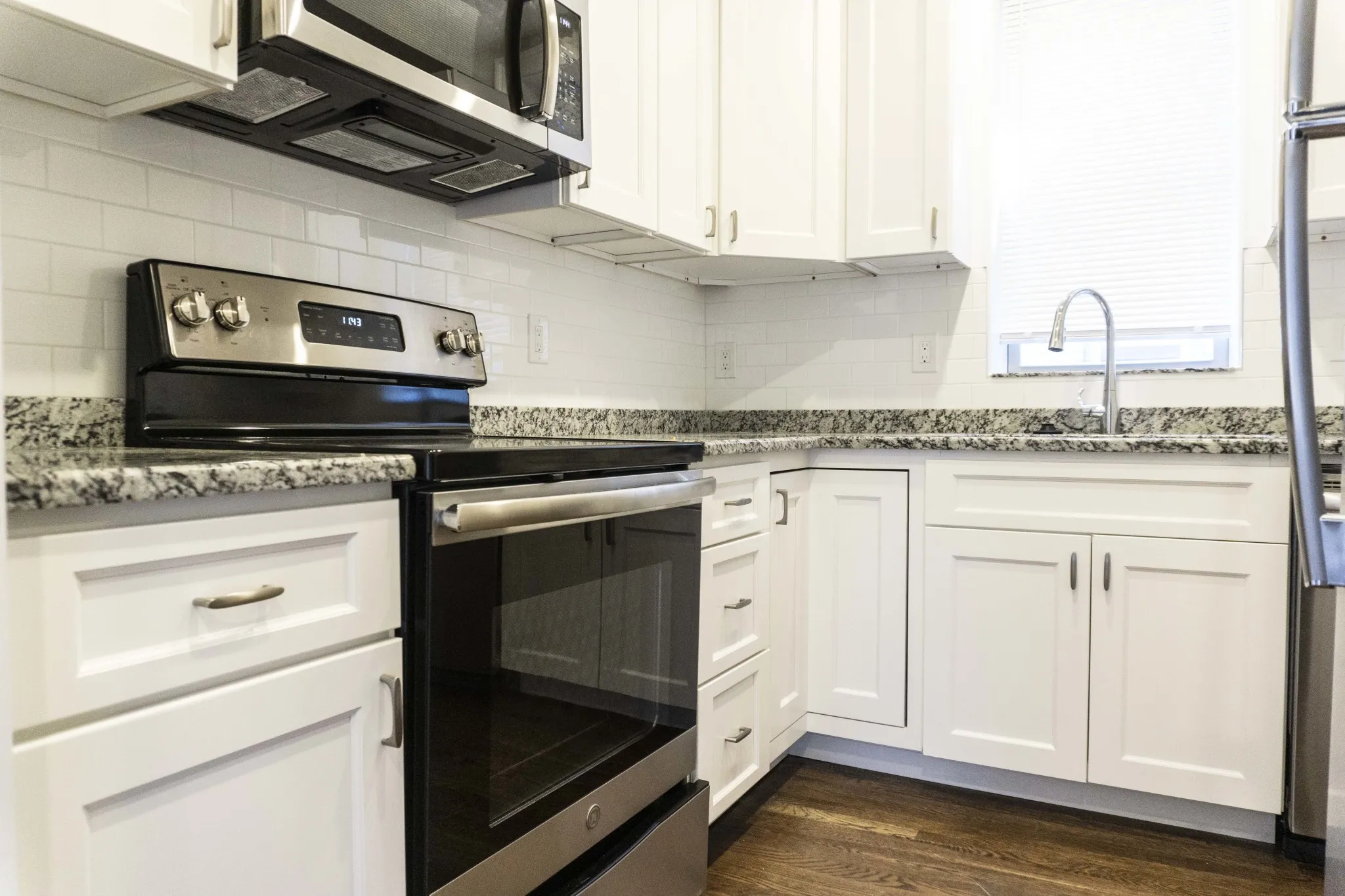 2 bed, 1 bath apartment for rent at 2017 Commonwealth Ave Unit 4, Brighton — photo 18 of 30