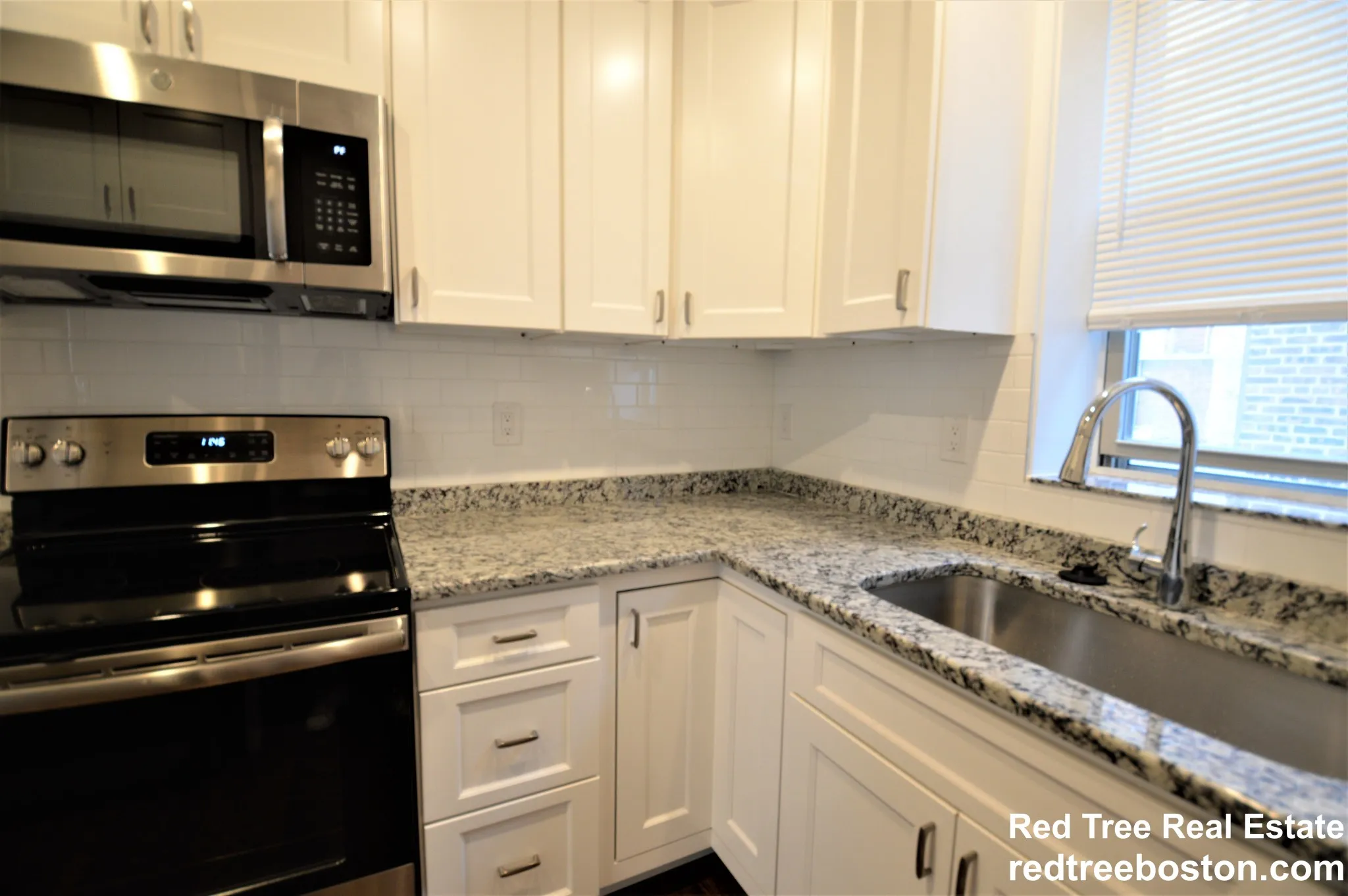 2 bed, 1 bath apartment for rent at 2017 Commonwealth Ave Unit 6, Brighton — photo 4 of 22