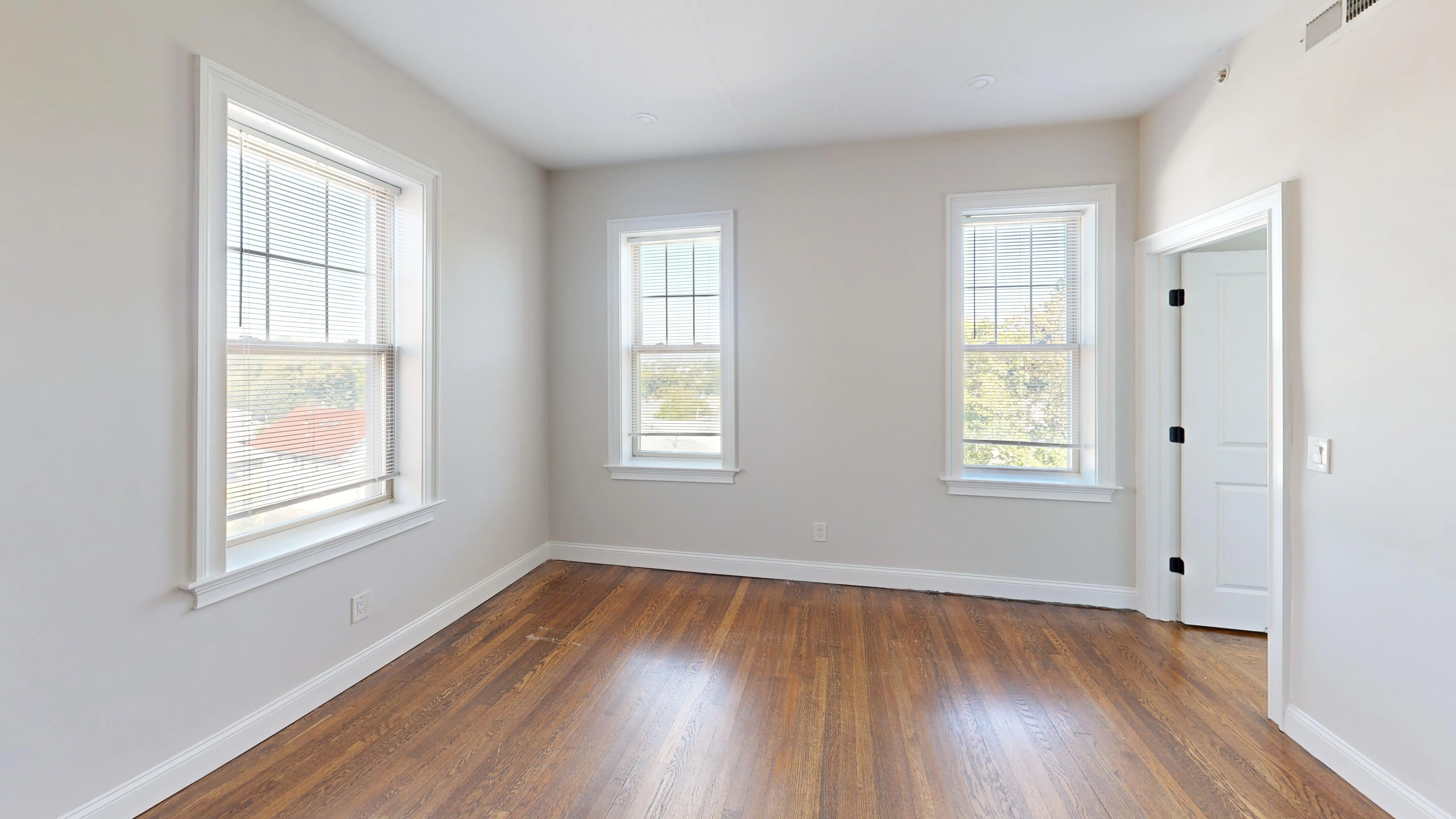 2 bed, 1 bath apartment for rent at 2017 Commonwealth Ave Unit 6, Brighton — photo 3 of 9
