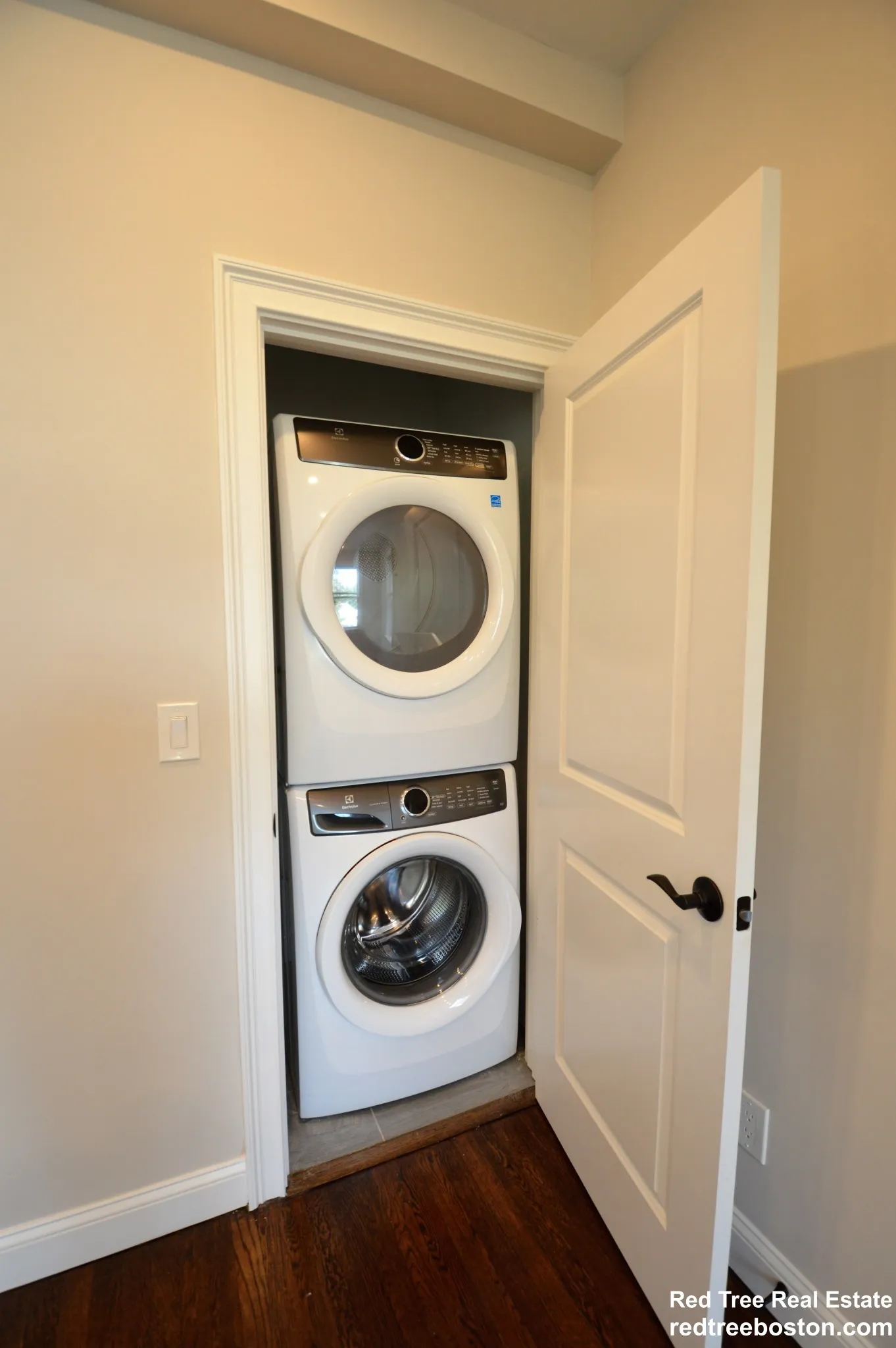 2 bed, 1 bath apartment for rent at 2017 Commonwealth Ave Unit 6, Brighton — photo 8 of 22