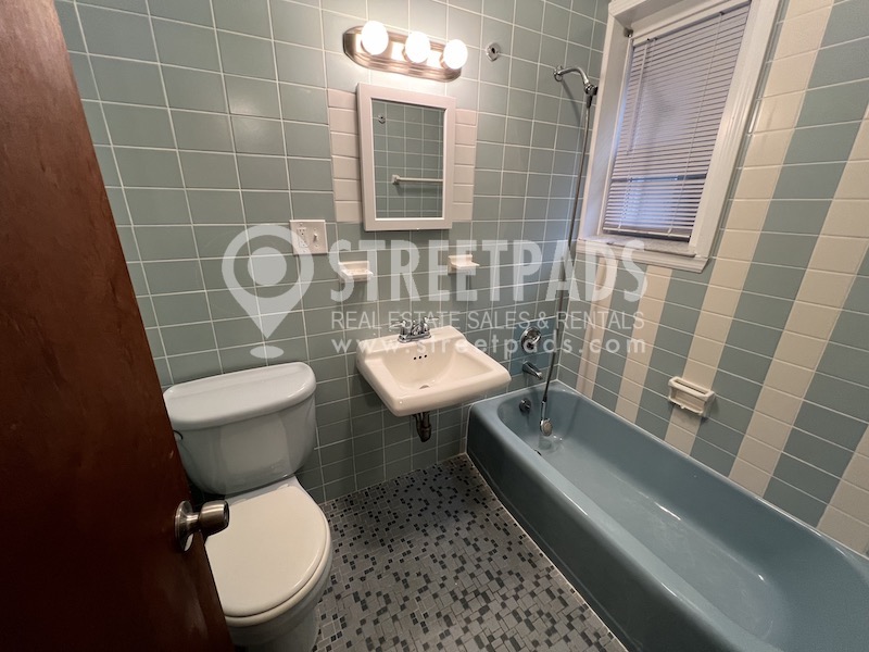 1 bed, 1 bath apartment for rent at 2018 Commonwealth Ave Unit 1, Brighton — photo 15 of 23