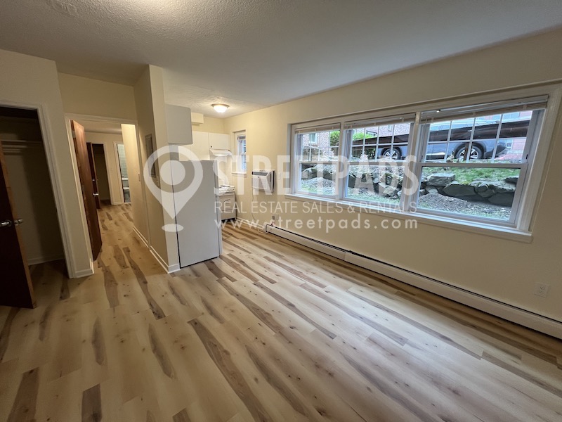 1 bed, 1 bath apartment for rent at 2018 Commonwealth Ave Unit 1, Brighton — photo 6 of 23