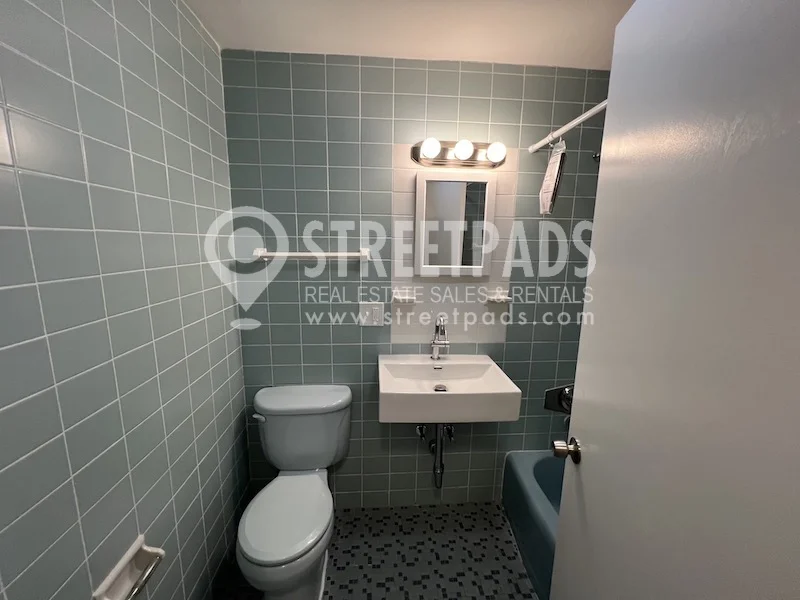 Studio bed, 1 bath apartment for rent at 2018 Commonwealth Ave Unit 23, Brighton — photo 16 of 20