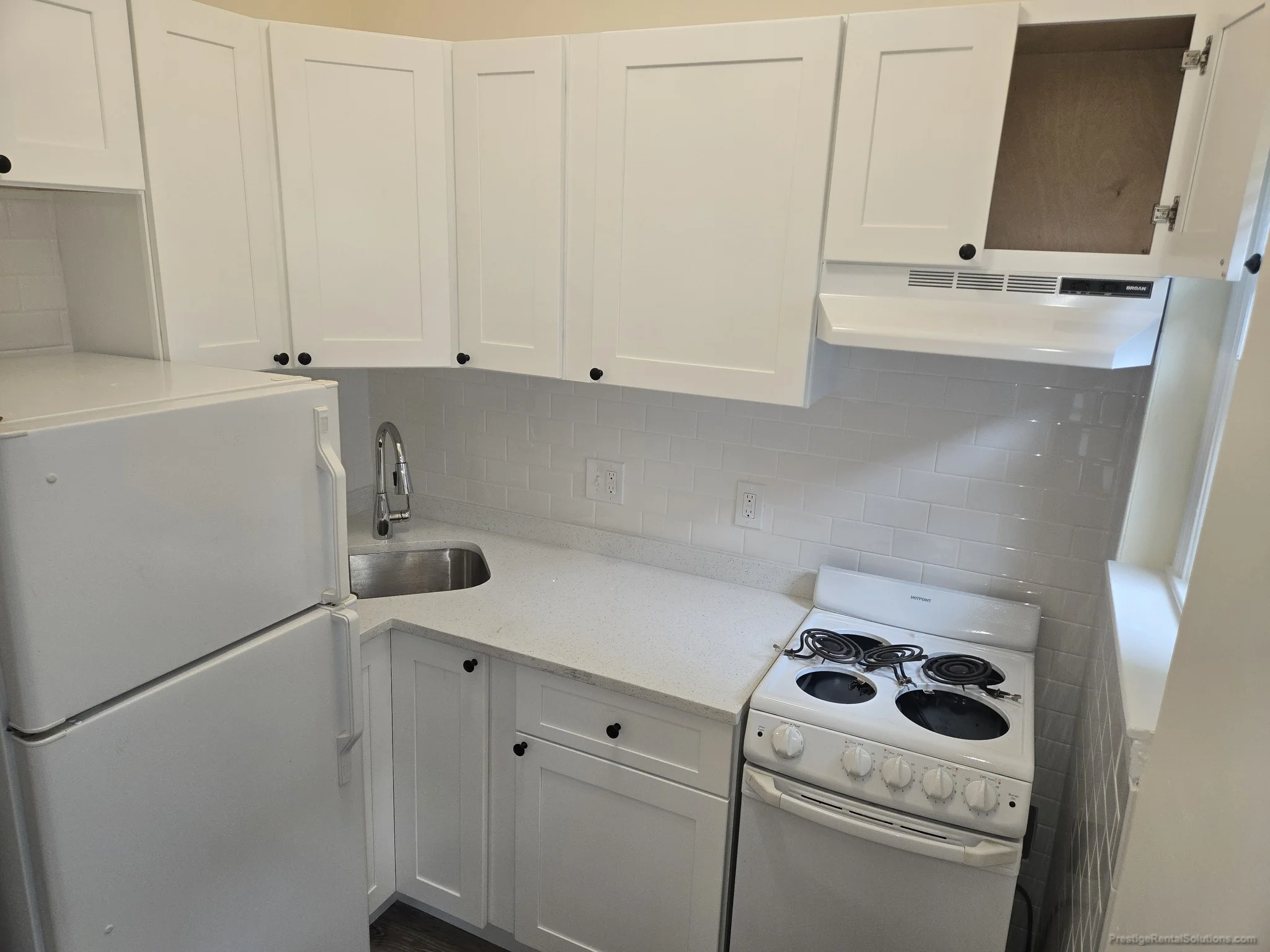 Studio bed, 1 bath apartment for rent at 2018 Commonwealth Ave Unit 23, Brighton — photo 9 of 11