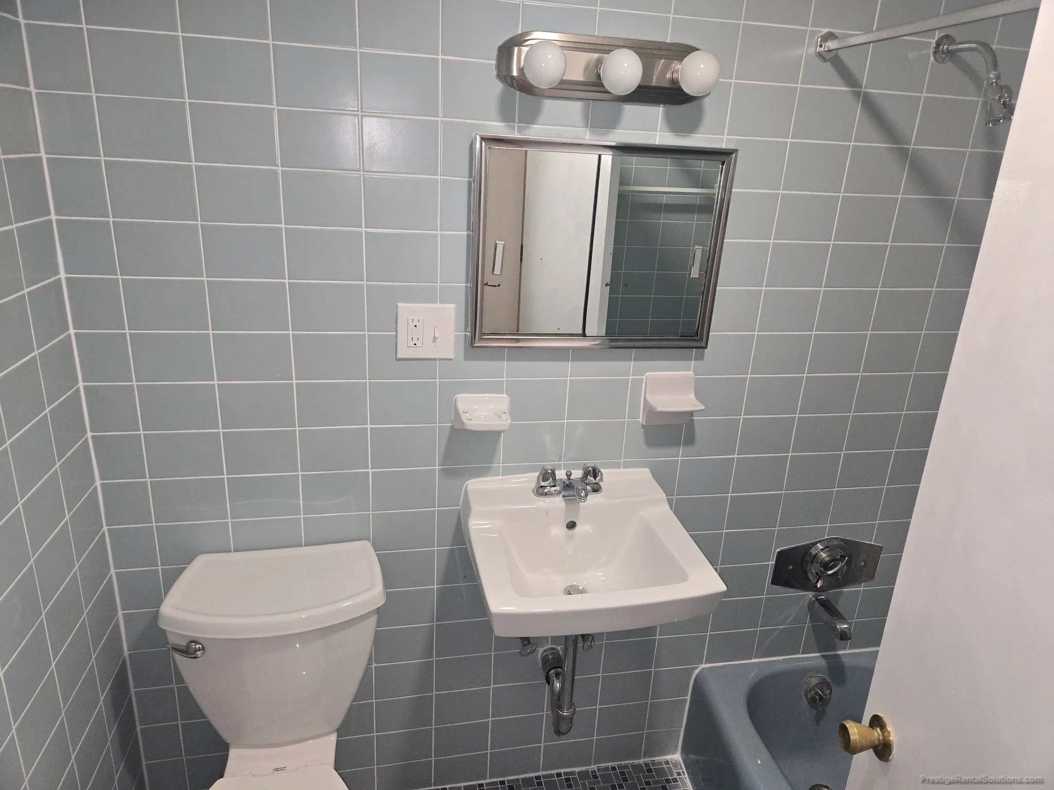 Studio bed, 1 bath apartment for rent at 2018 Commonwealth Ave Unit 23, Brighton — photo 5 of 11