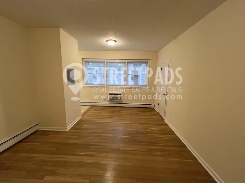 Studio bed, 1 bath apartment for rent at 2018 Commonwealth Ave Unit 23, Brighton — photo 11 of 20