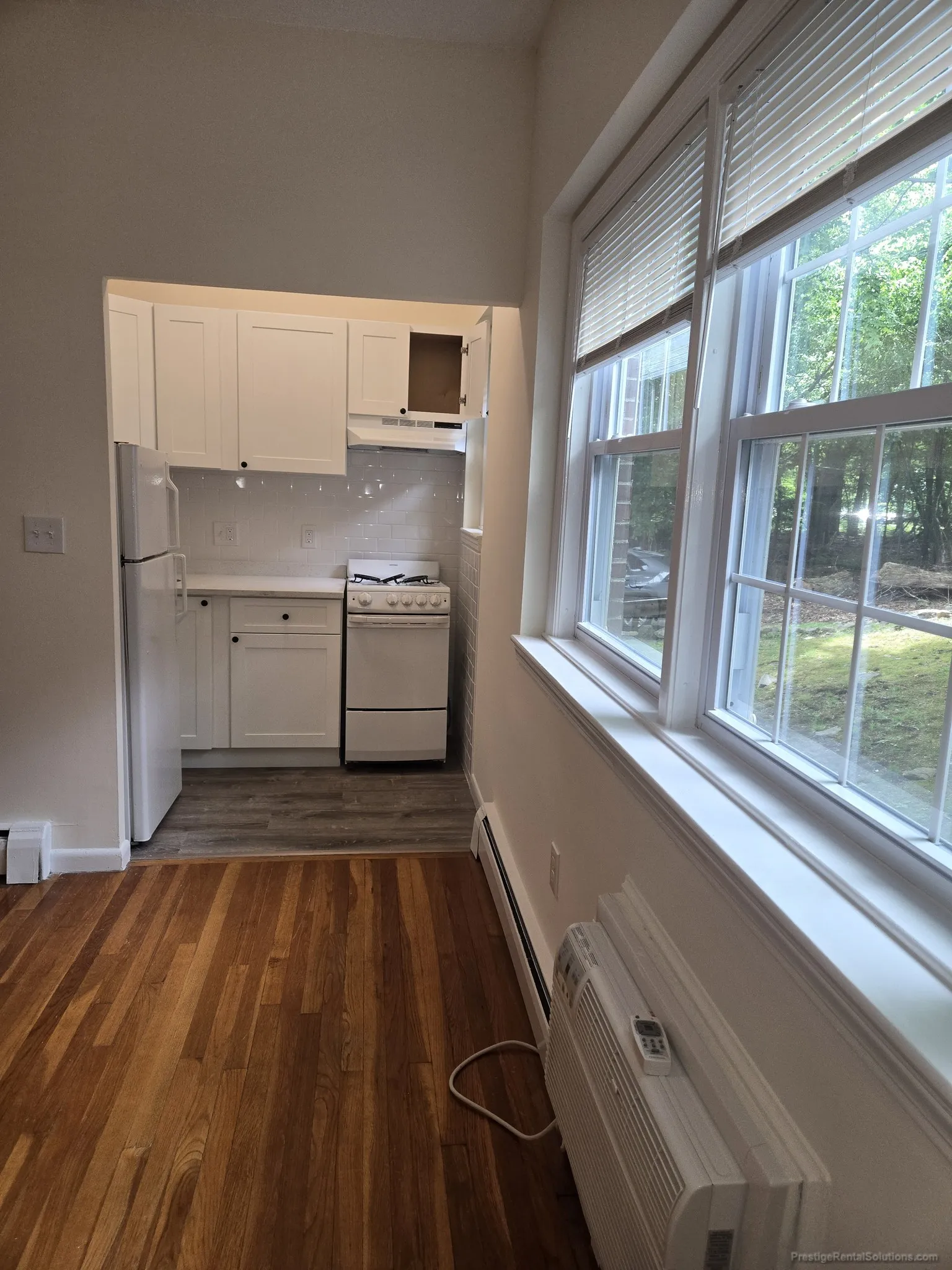 Studio bed, 1 bath apartment for rent at 2018 Commonwealth Ave Unit 23, Brighton — photo 7 of 11