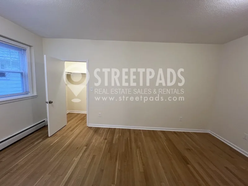 Studio bed, 1 bath apartment for rent at 2018 Commonwealth Ave Unit 23, Brighton — photo 7 of 20