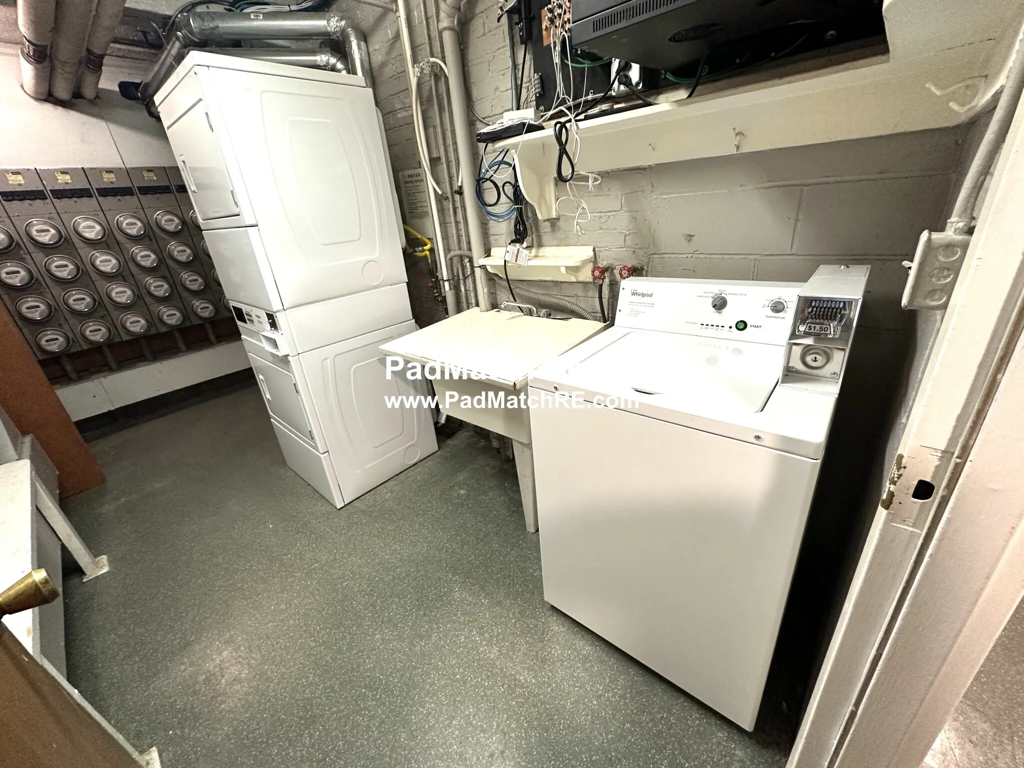 Studio bed, 1 bath apartment for rent at 2018 Commonwealth Ave Unit 28, Brighton — photo 4 of 4