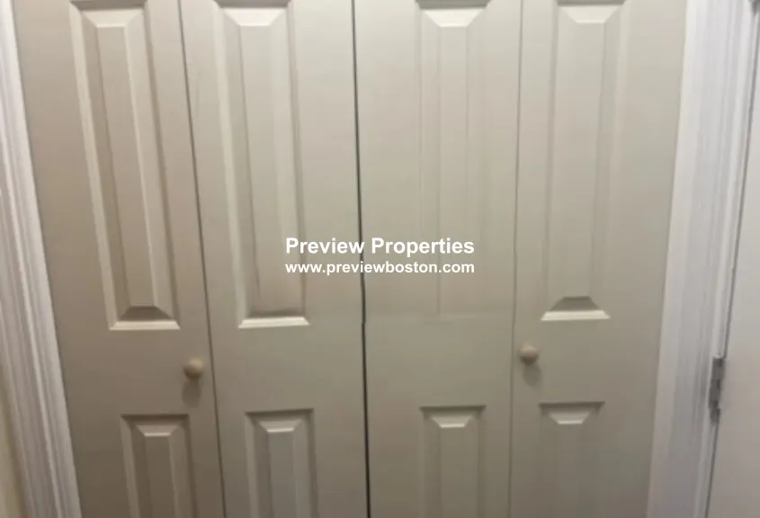 Studio bed, 1 bath apartment for rent at 2018 Commonwealth Ave Unit 28P, Brighton — photo 5 of 7