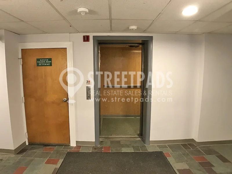 Studio bed, 1 bath apartment for rent at 2018 Commonwealth Ave Unit 31, Brighton — photo 20 of 21
