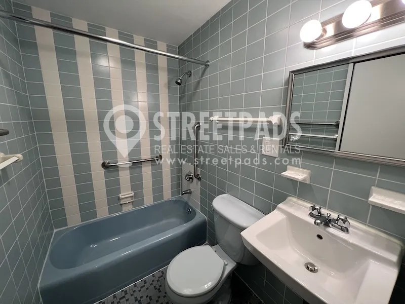 Studio bed, 1 bath apartment for rent at 2018 Commonwealth Ave Unit 31, Brighton — photo 12 of 21