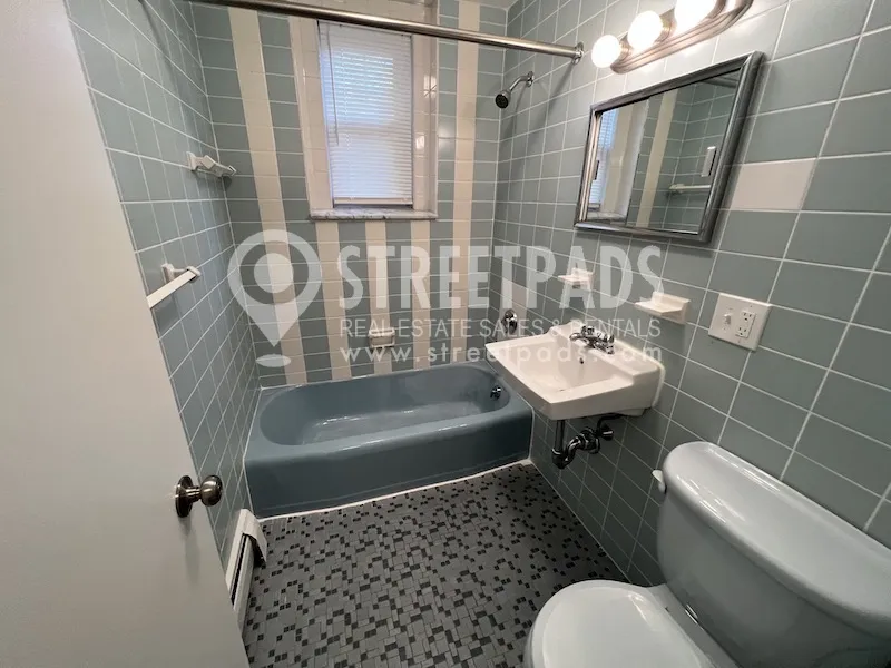 Studio bed, 1 bath apartment for rent at 2018 Commonwealth Ave Unit 32, Brighton — photo 13 of 24