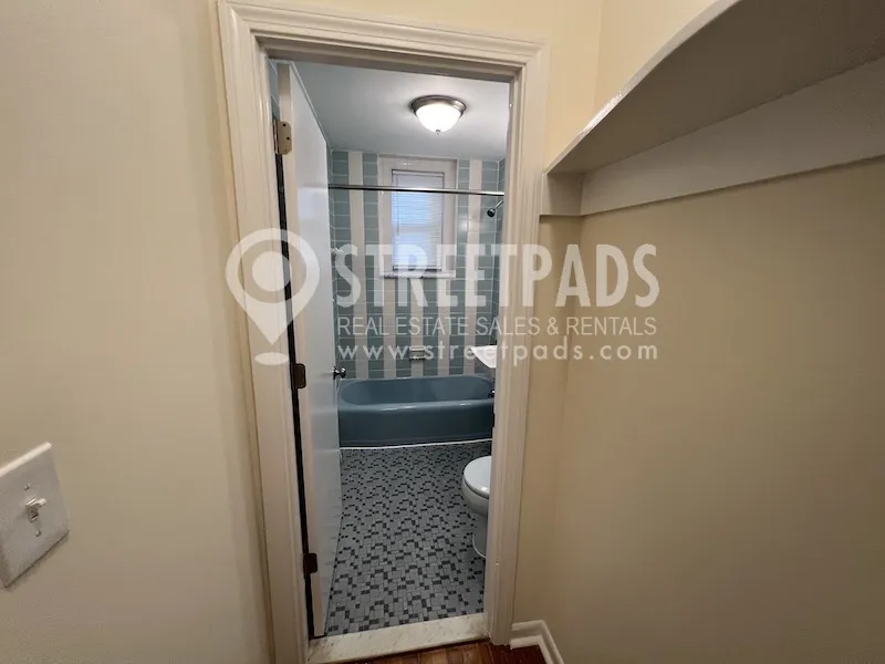 Studio bed, 1 bath apartment for rent at 2018 Commonwealth Ave Unit 32, Brighton — photo 12 of 24