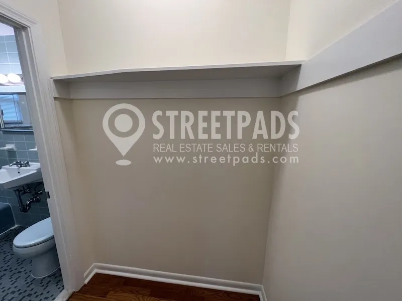 Studio bed, 1 bath apartment for rent at 2018 Commonwealth Ave Unit 32, Brighton — photo 11 of 24
