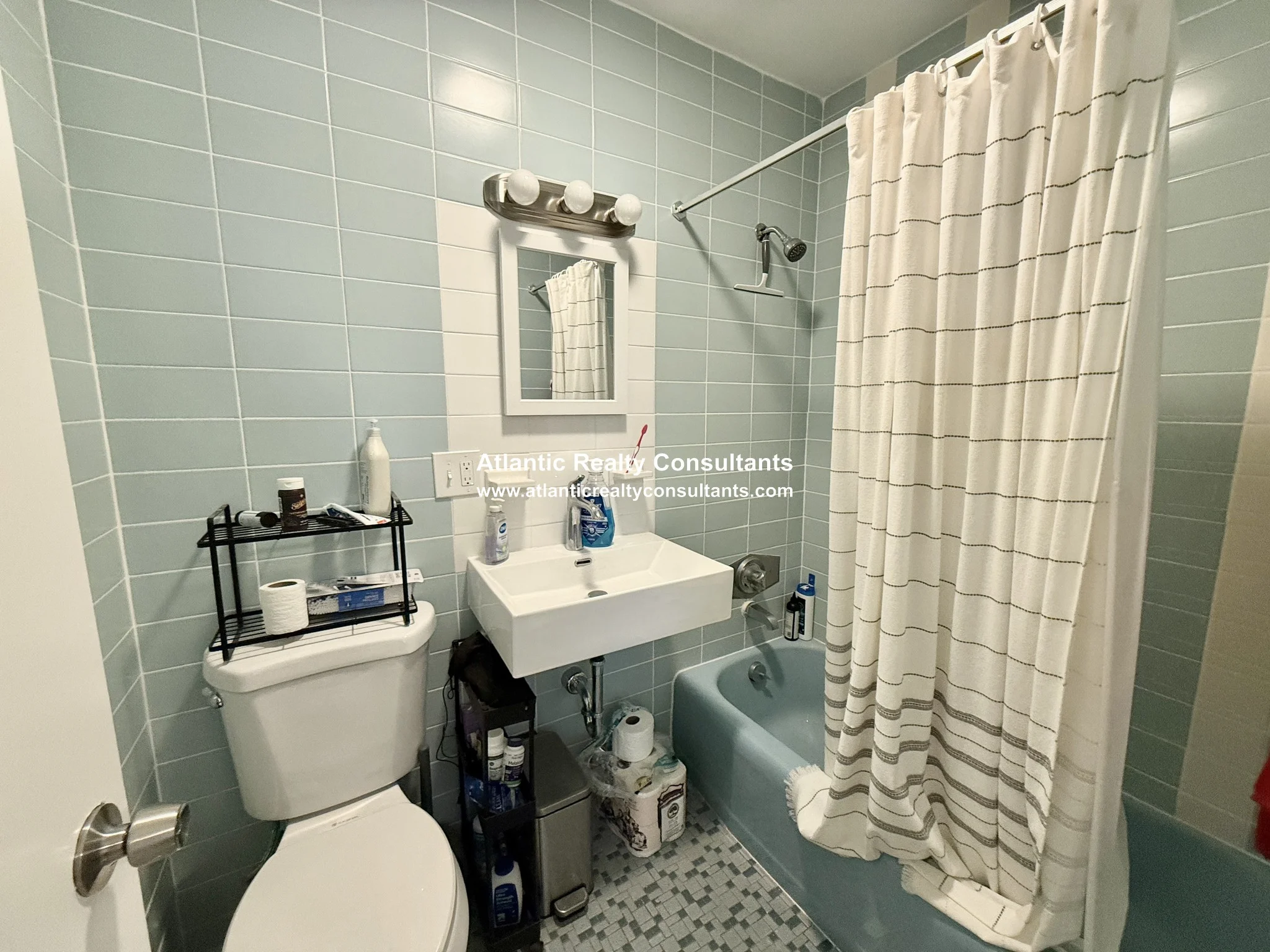 1 bed, 1 bath apartment for rent at 2018 Commonwealth Ave Unit 45, Brighton — photo 7 of 8
