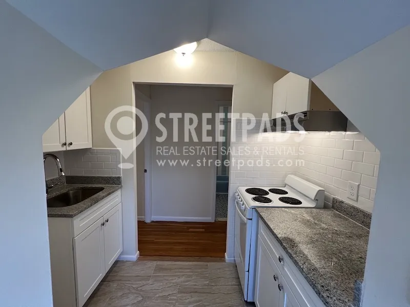 1 bed, 1 bath apartment for rent at 2018 Commonwealth Ave Unit 47, Brighton — photo 4 of 35
