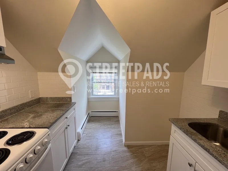 1 bed, 1 bath apartment for rent at 2018 Commonwealth Ave Unit 47, Brighton