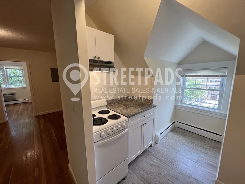 1 bed, 1 bath apartment for rent at 2018 Commonwealth Ave Unit 47, Brighton — photo 2 of 35