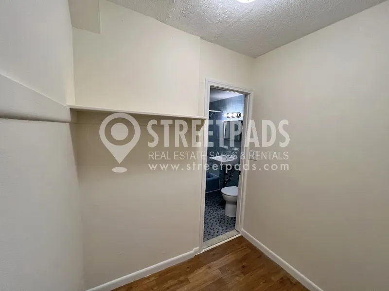 Studio bed, 1 bath apartment for rent at 2018 Commonwealth Ave Unit 7, Brighton — photo 2 of 18