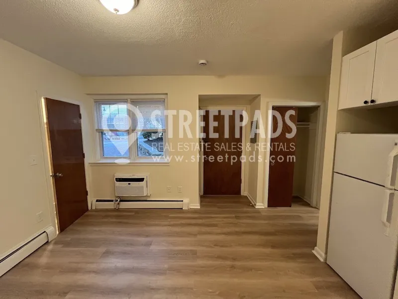 Studio bed, 1 bath apartment for rent at 2018 Commonwealth Ave Unit Unit9, Brighton — photo 8 of 21