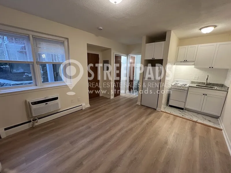 Studio bed, 1 bath apartment for rent at 2018 Commonwealth Ave Unit Unit9, Brighton — photo 7 of 21