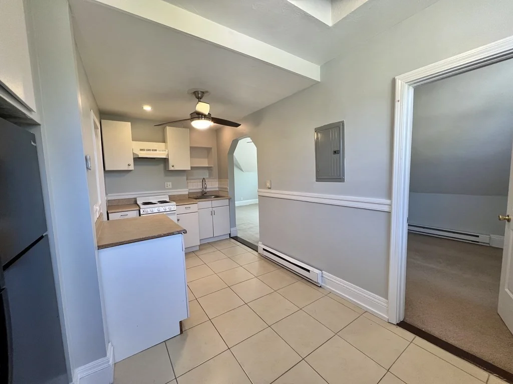 1 bed, 1 bath apartment for rent at 202-204 North Washington St Unit 3, North Attleboro — photo 2 of 10