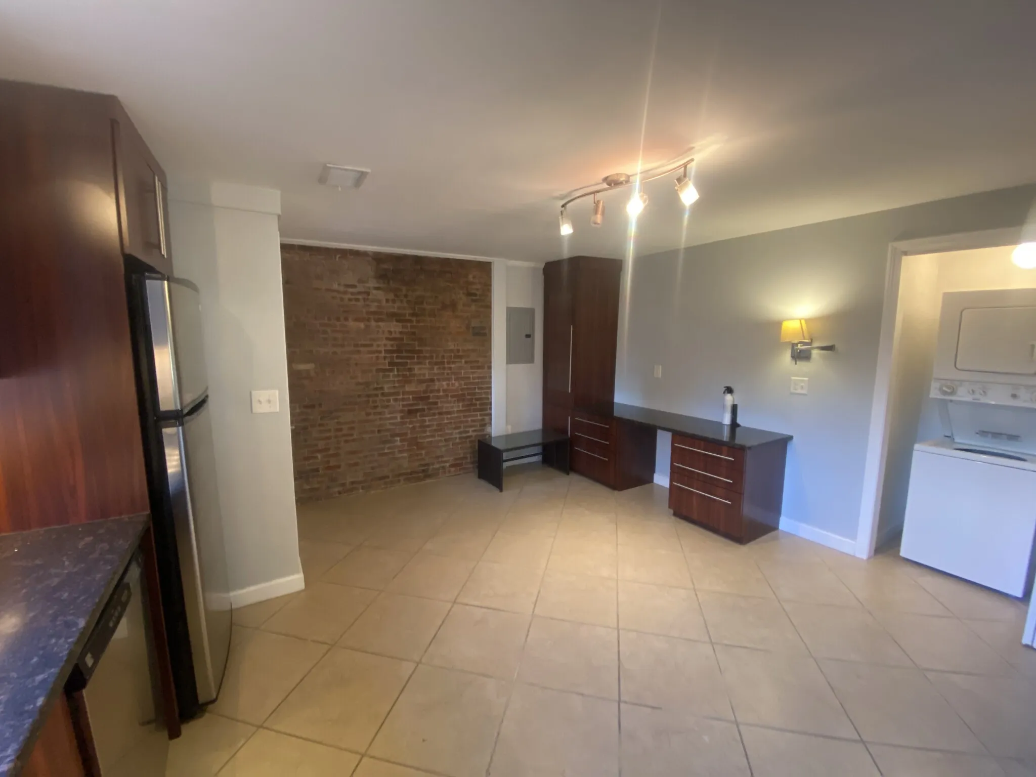 3 bed, 1 bath apartment for rent at 202 3rd St Unit 2, East Cambridge — photo 22 of 31