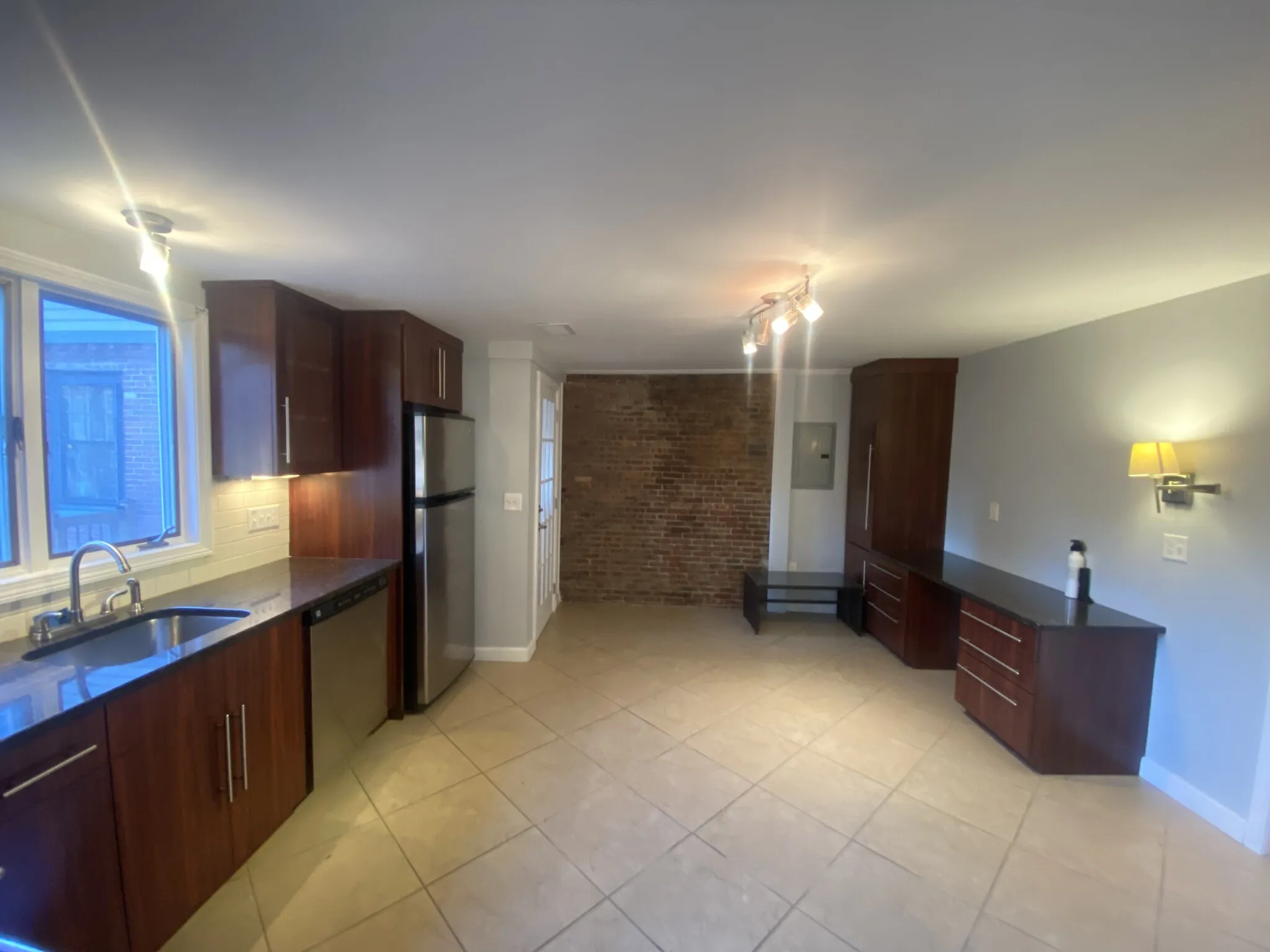 3 bed, 1 bath apartment for rent at 202 3rd St Unit 2, East Cambridge — photo 23 of 31