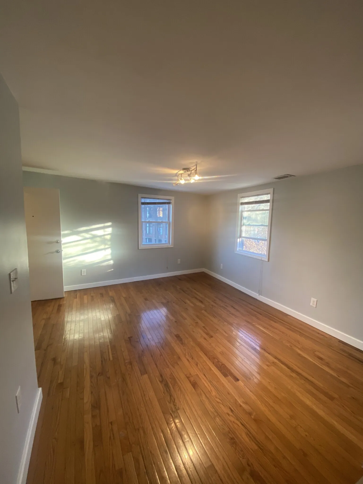 3 bed, 1 bath apartment for rent at 202 3rd St Unit 2, East Cambridge — photo 26 of 31