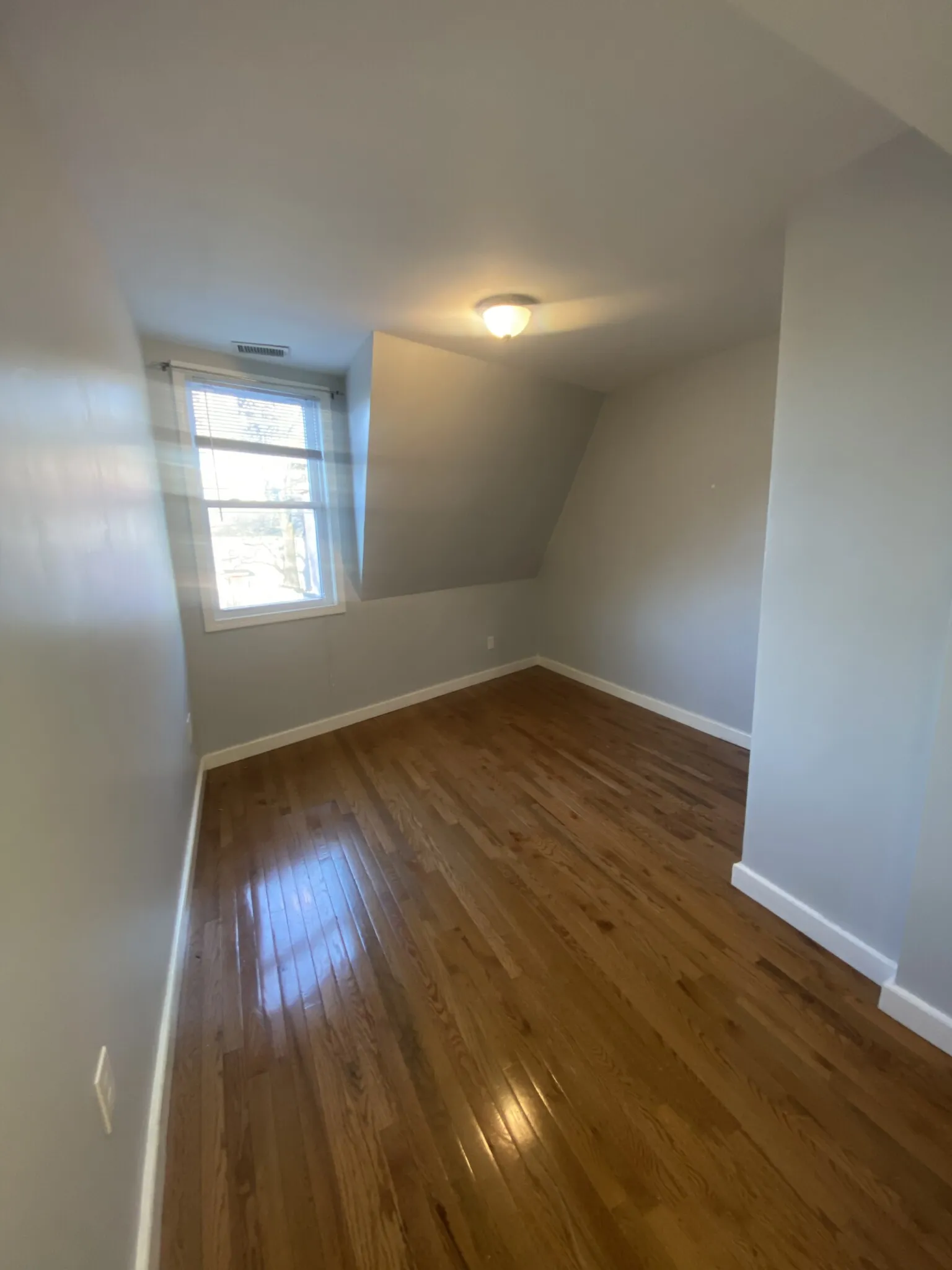 3 bed, 1 bath apartment for rent at 202 3rd St Unit 2, East Cambridge — photo 27 of 31