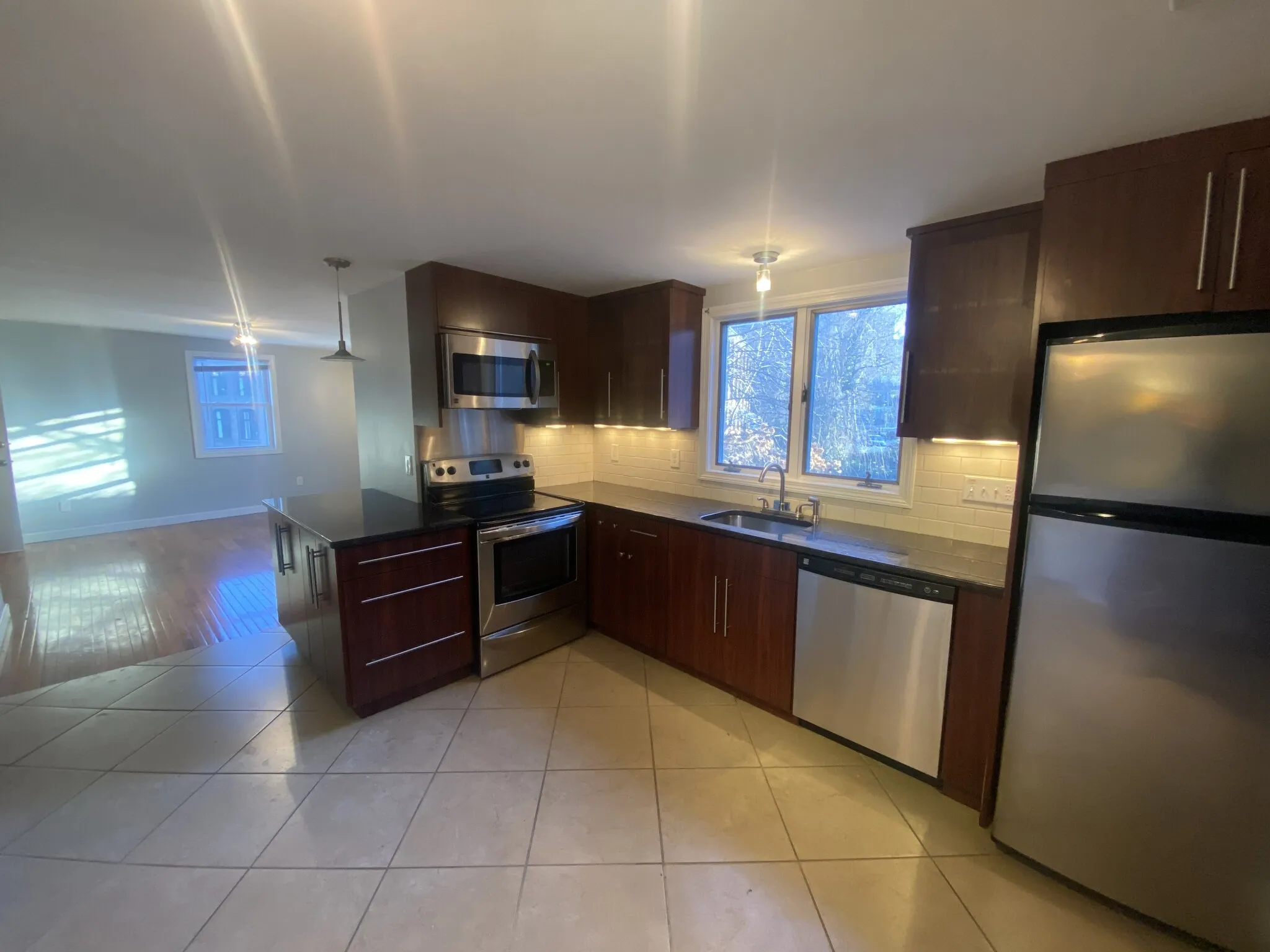 3 bed, 1 bath apartment for rent at 202 3rd St Unit 2, East Cambridge — photo 11 of 31