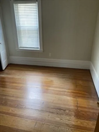3 bed, 1 bath apartment for rent at 202 Brook St Unit 2, New Bedford — photo 9 of 11