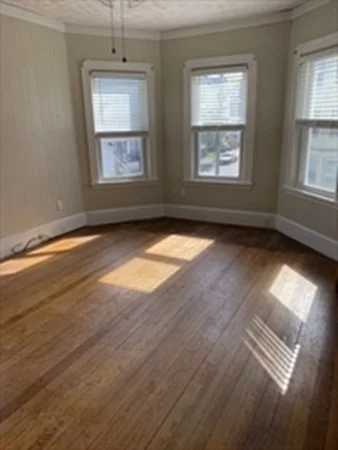 3 bed, 1 bath apartment for rent at 202 Brook St Unit 2, New Bedford — photo 7 of 11