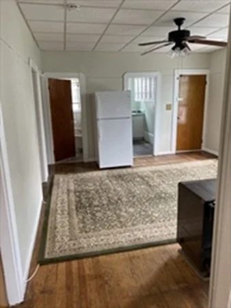 3 bed, 1 bath apartment for rent at 202 Brook St Unit 2, New Bedford — photo 3 of 11