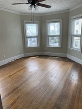 3 bed, 1 bath apartment for rent at 202 Brook St Unit 2, New Bedford — photo 5 of 11