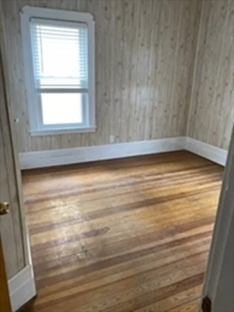 3 bed, 1 bath apartment for rent at 202 Brook St Unit 2, New Bedford — photo 10 of 11