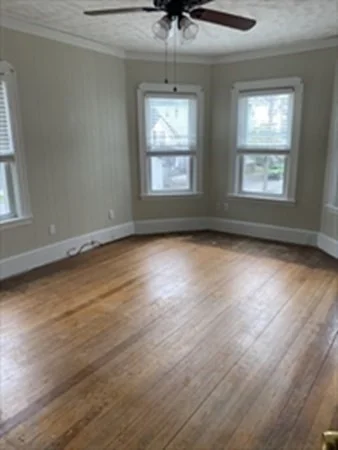 3 bed, 1 bath apartment for rent at 202 Brook St Unit 2, New Bedford — photo 6 of 11