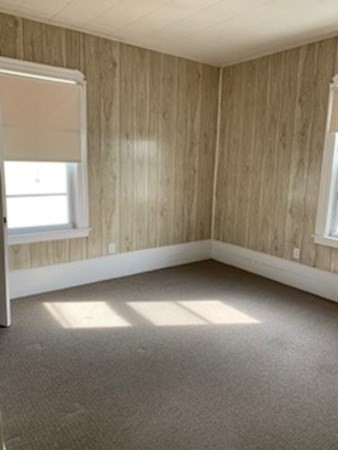 3 bed, 1 bath apartment for rent at 202 Brook St Unit 3, North — photo 7 of 12