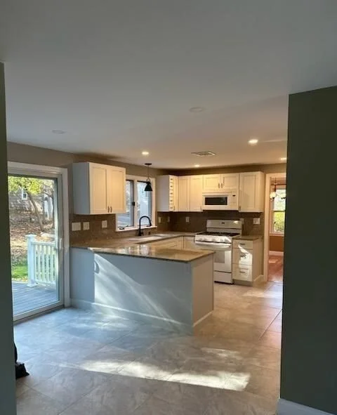 3 bed, 3 bath apartment for rent at 202 Dale St, Waltham