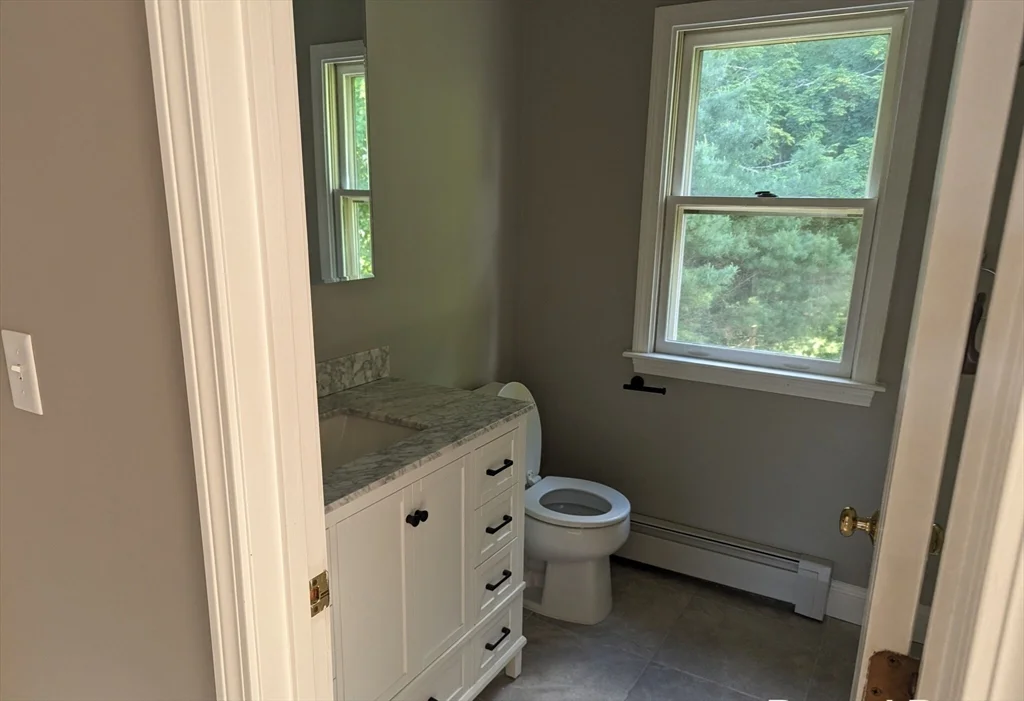 3 bed, 3 bath apartment for rent at 202 Dale St, Waltham — photo 8 of 10