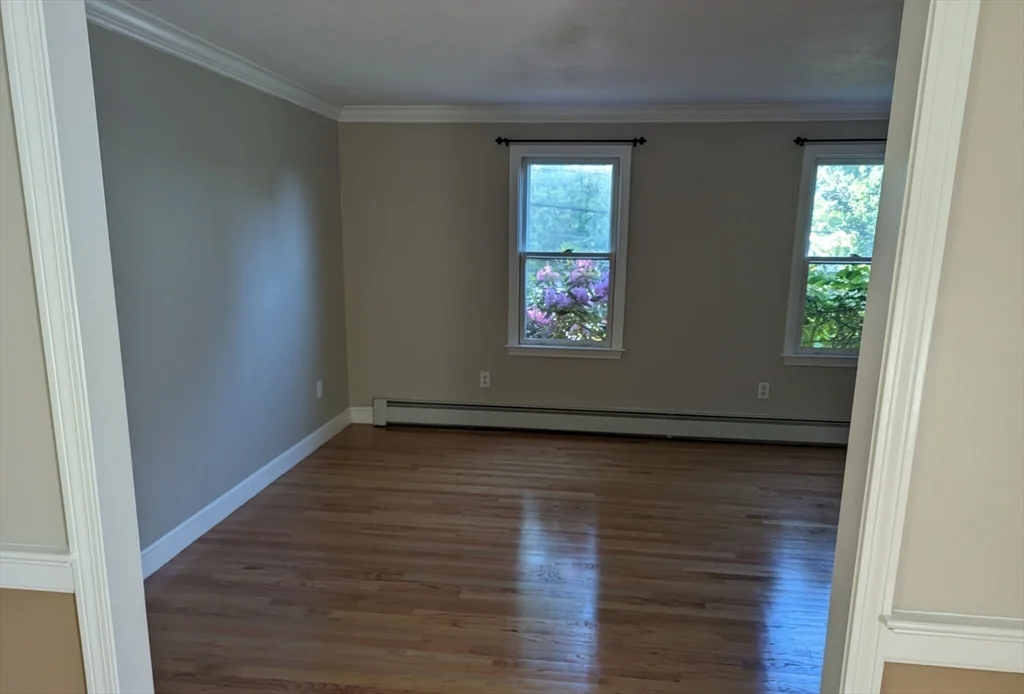 3 bed, 3 bath apartment for rent at 202 Dale St, Waltham — photo 2 of 10