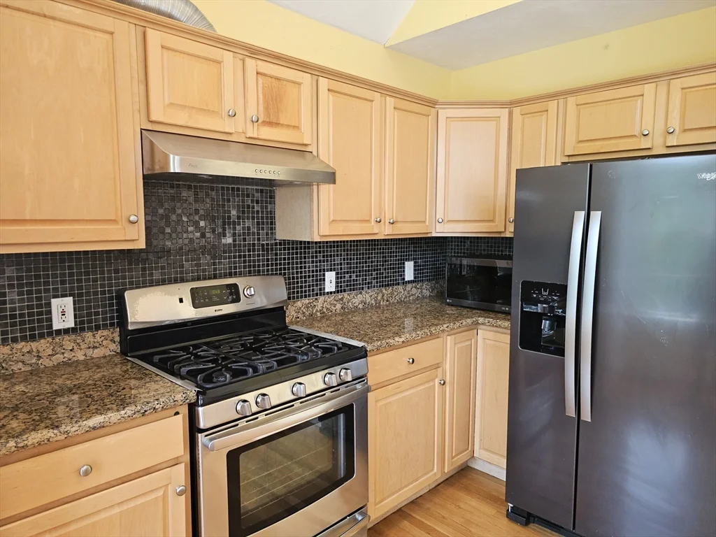 4 bed, 3 bath apartment for rent at 202 Falls Blvd, Quincy — photo 34 of 38