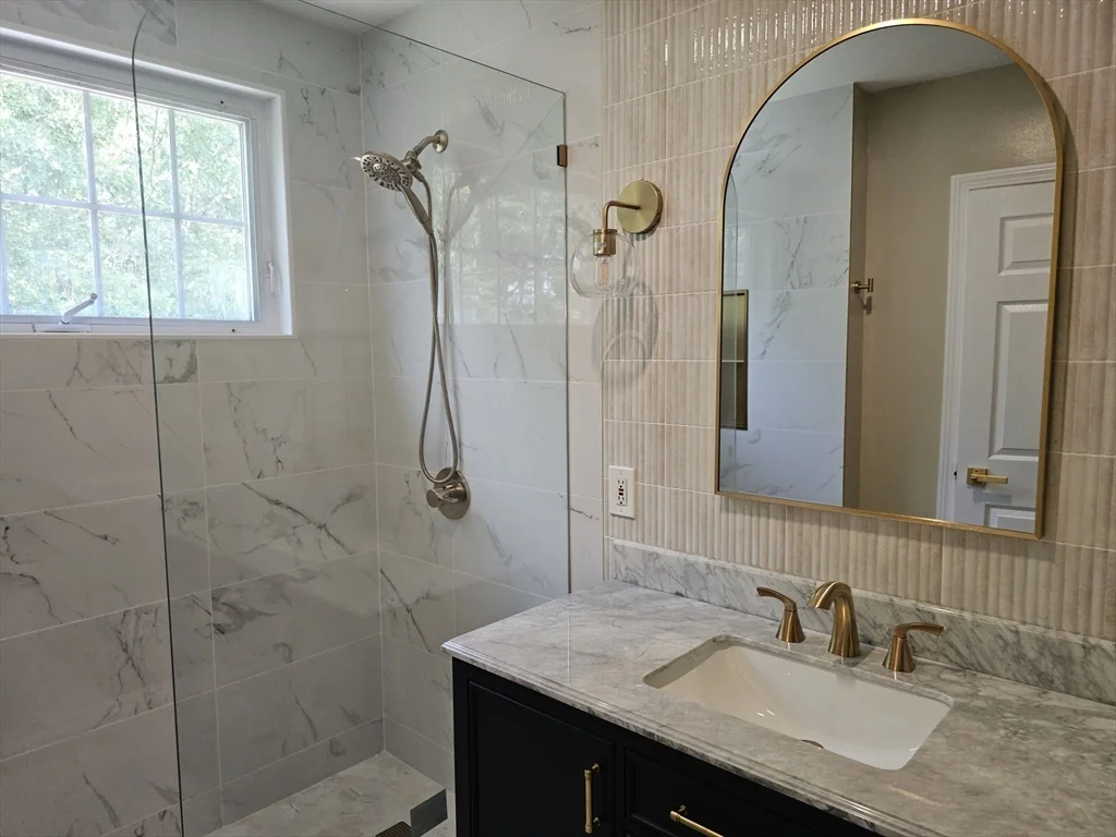 4 bed, 3 bath apartment for rent at 202 Falls Blvd, Quincy — photo 23 of 38