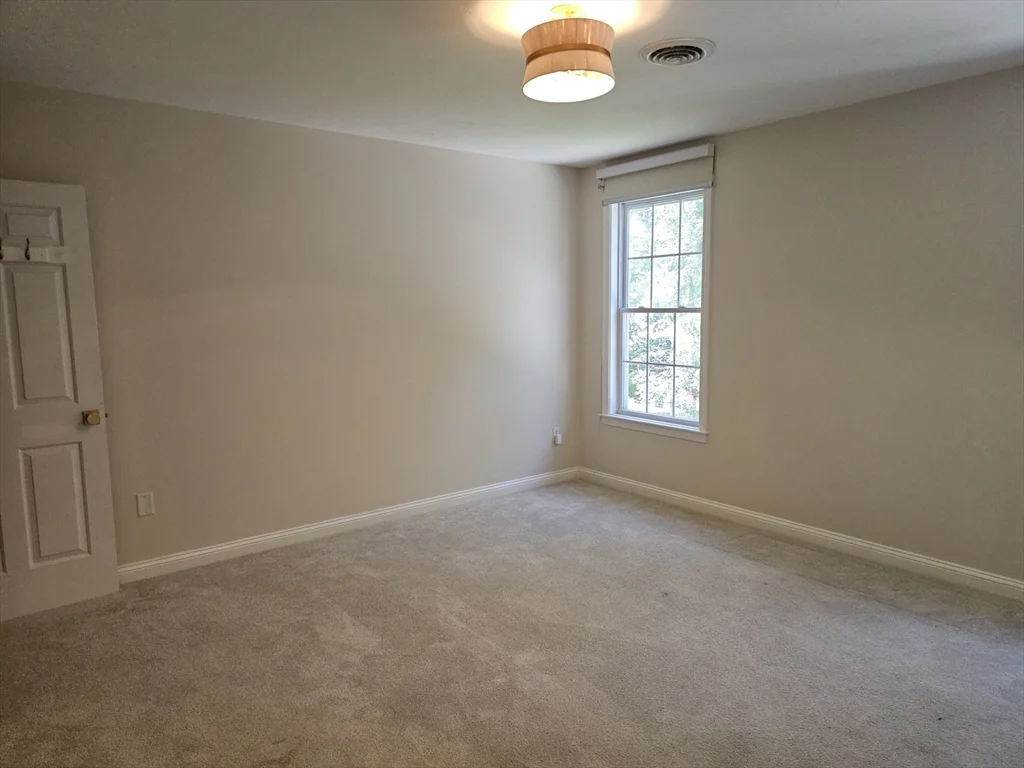 4 bed, 3 bath apartment for rent at 202 Falls Blvd, Quincy — photo 20 of 38