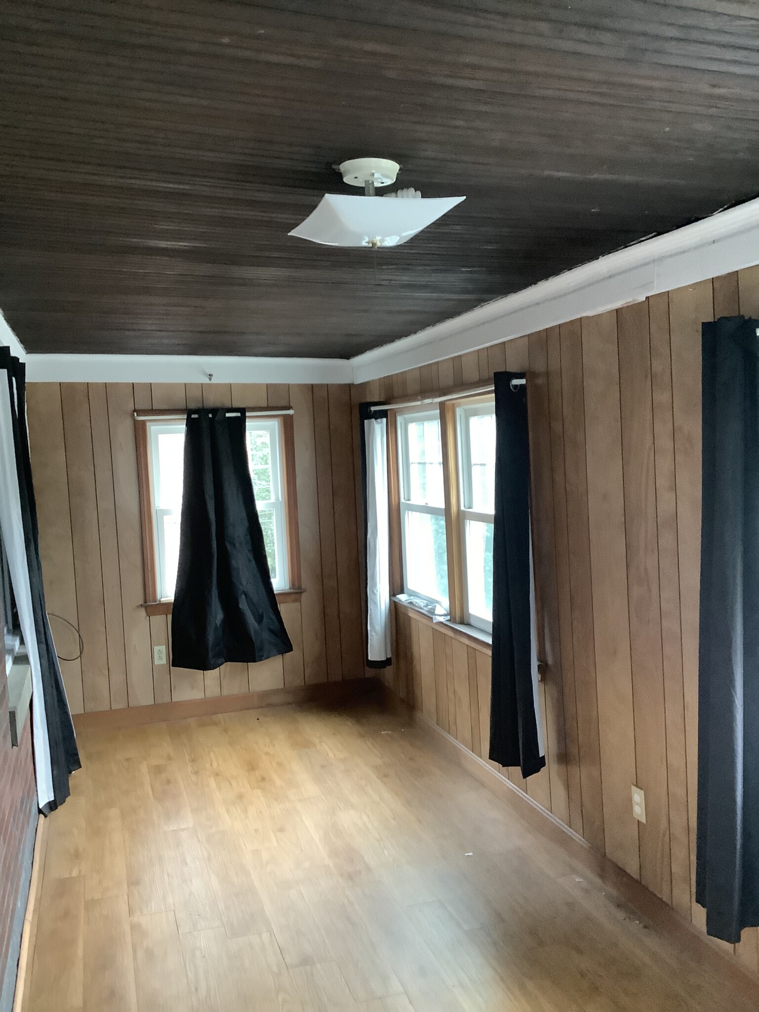 2 bed, 1 bath apartment for rent at 202 High, South Waltham