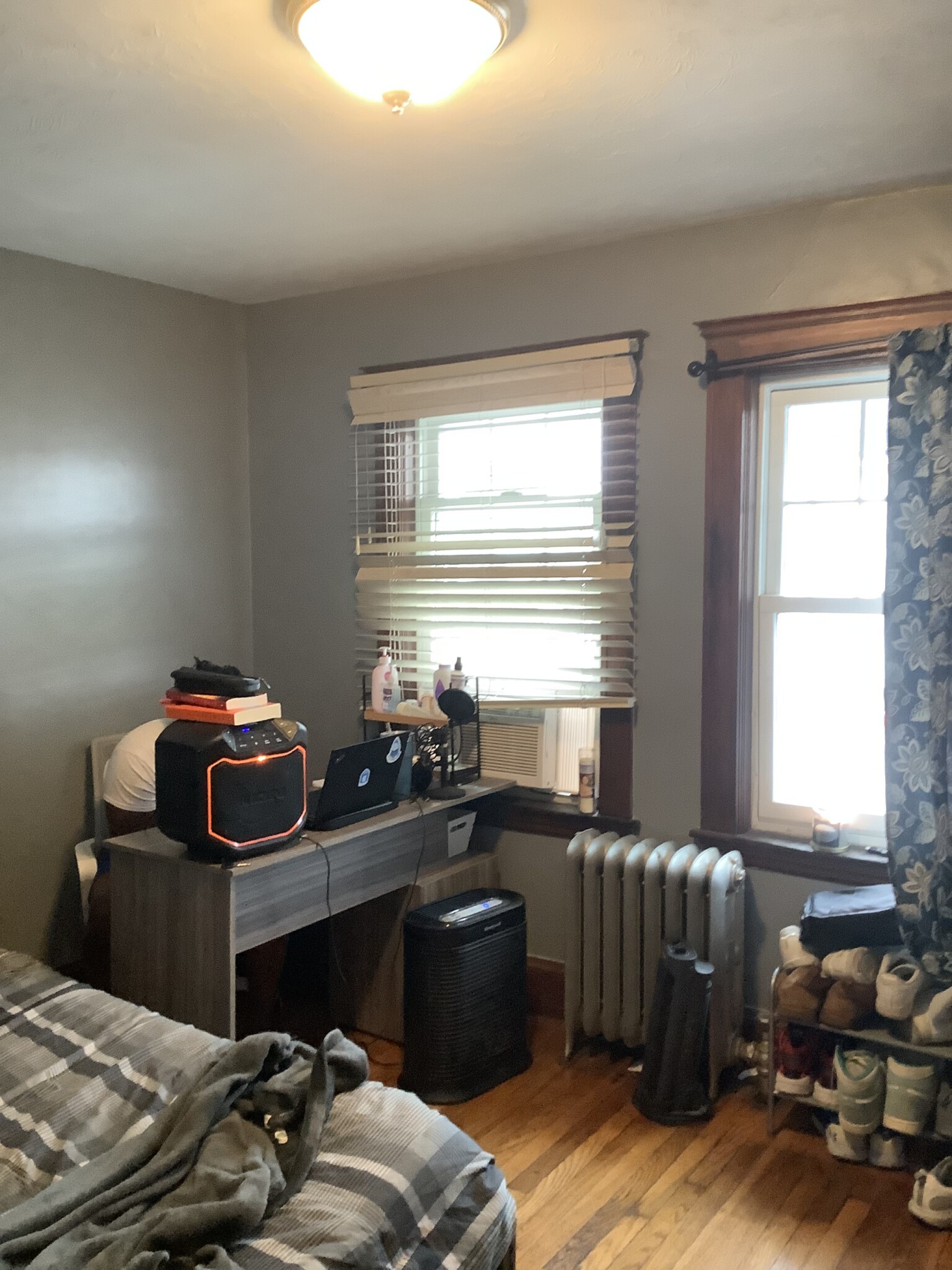 2 bed, 1 bath apartment for rent at 202 High, South Waltham — photo 8 of 10