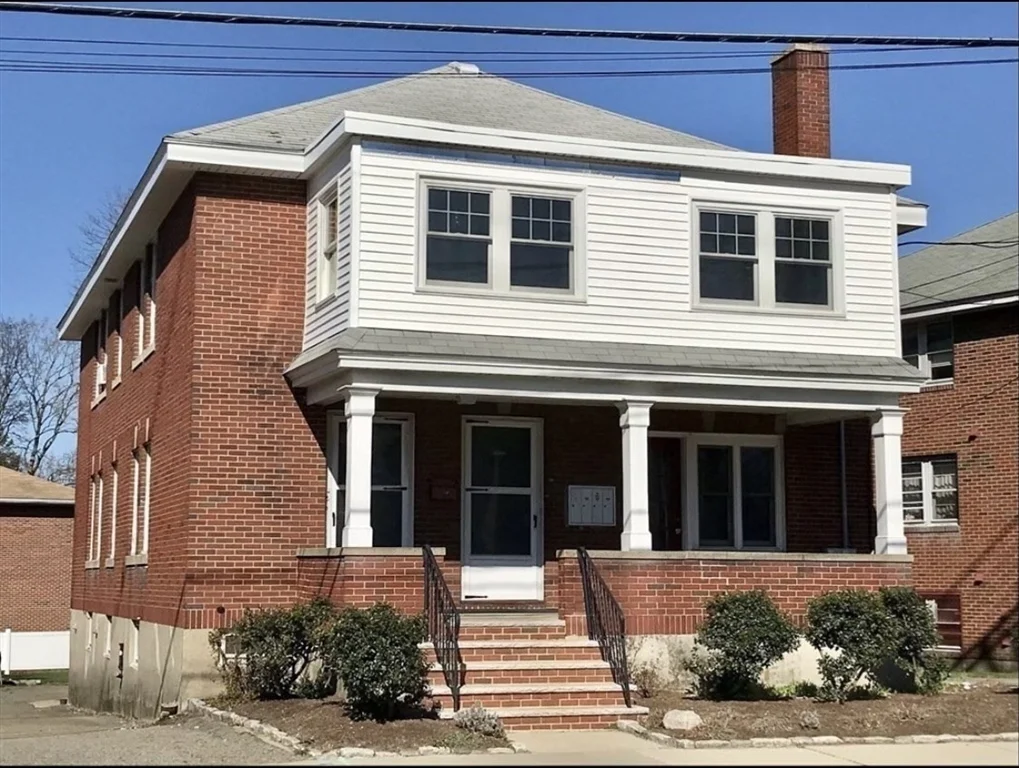 3 bed, 1 bath apartment for rent at 202 High St Unit 1, Waltham
