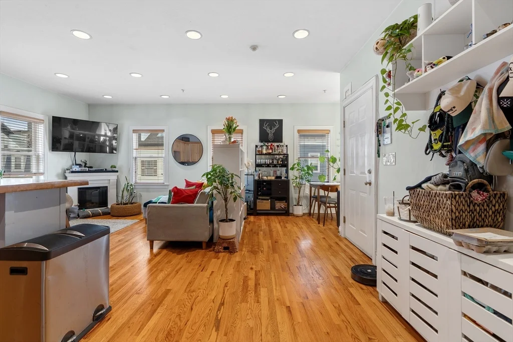 2 bed, 2 bath apartment for rent at 202 K St Unit 7, South Boston — photo 6 of 16